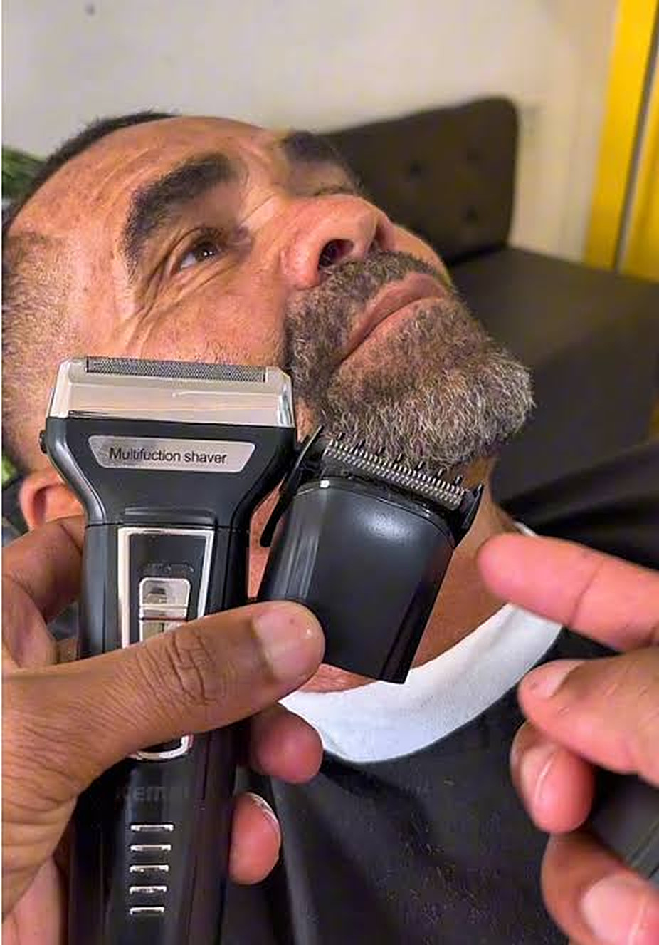 Barba feita com o Kemei